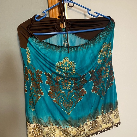 Halter top - Picture 3 of 3